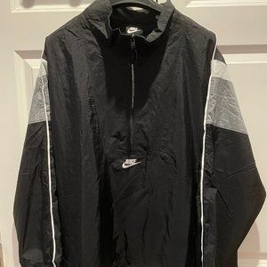 Nike black/white/gray windbreaker, size 1X, NWT